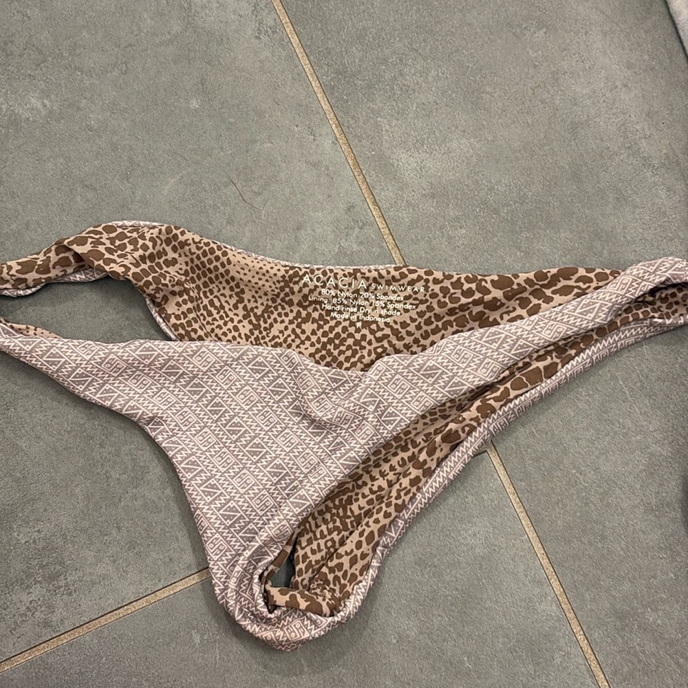 Acacia swim